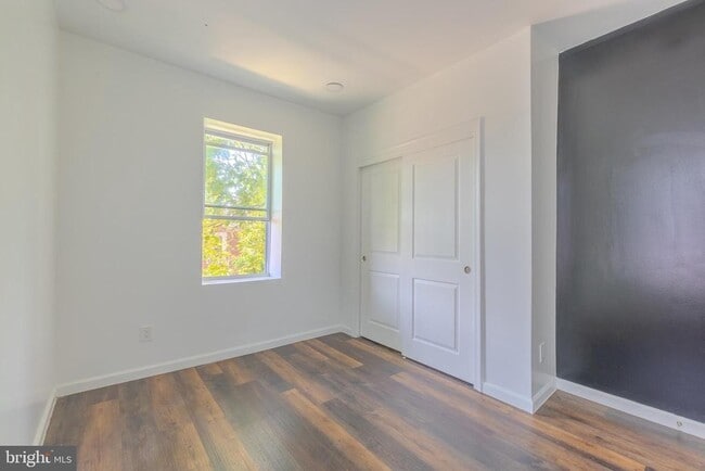 Building Photo - 5512 Locust St