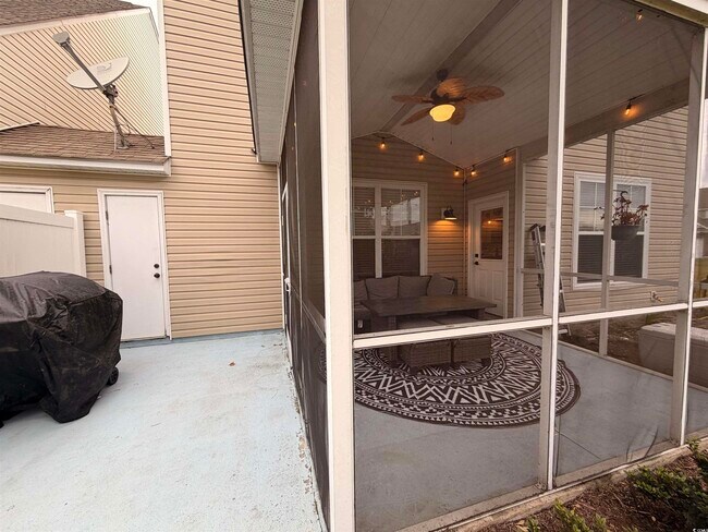 Building Photo - 204 Fulbourn Pl