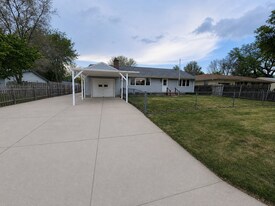 Building Photo - 106 E Harrier St