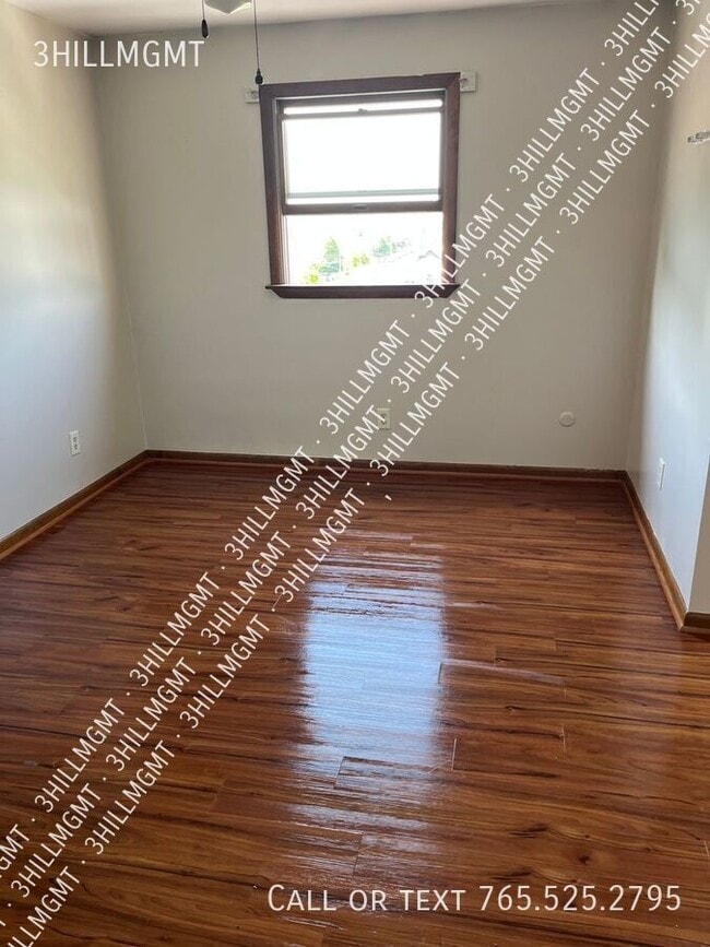 Building Photo - 921 Russellton Rd