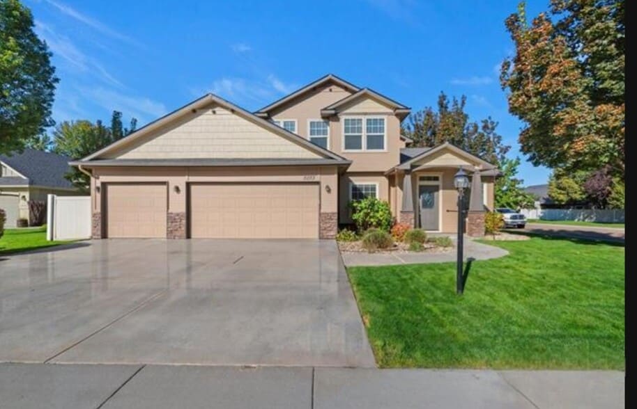 Primary Photo - 5073 N Dove Ridge Pl