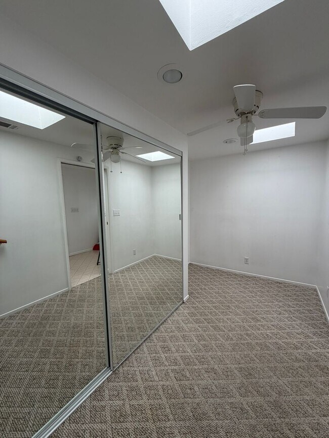 Building Photo - NEW LISTING!! 3 Bedroom 1.5 Bathroom House with Huge Yard, Central Heat & Air!