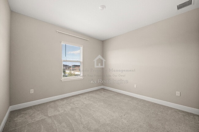 Building Photo - 16848 Hamlin Vis Aly