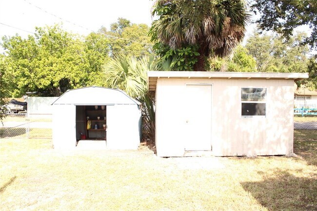 Building Photo - 4024 13th Ave W