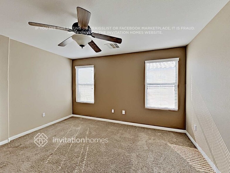 Building Photo - 9180 Giardino Villa St