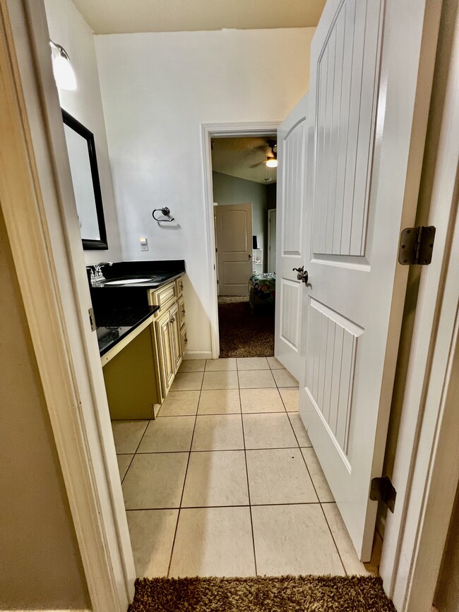 Building Photo - 4596 Hermosa Rd