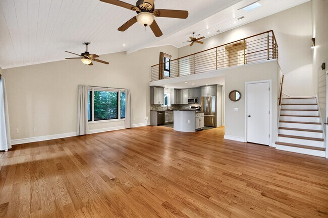 Building Photo - 745 Sagamore Dr