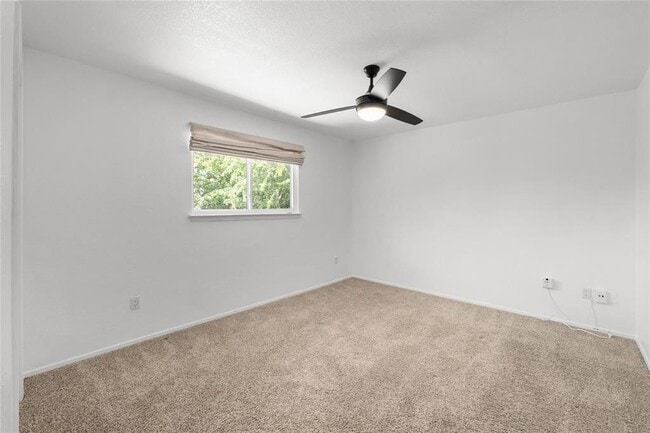 Building Photo - 7602 Banpass Ln