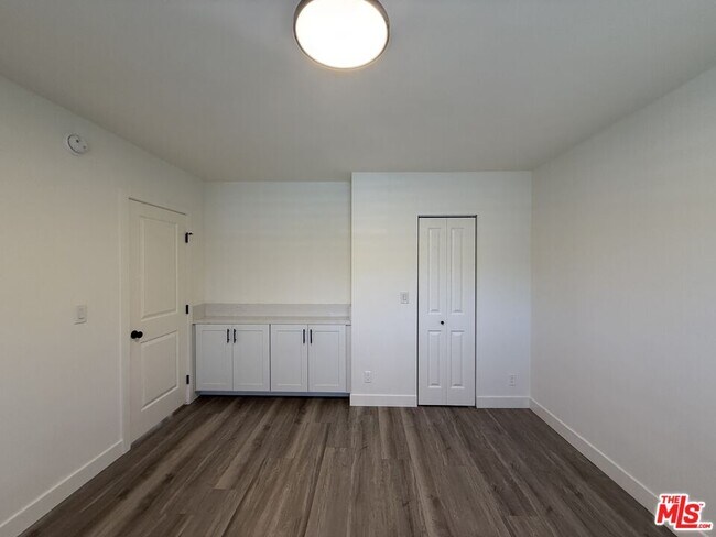 Building Photo - 3707 S Canfield Ave