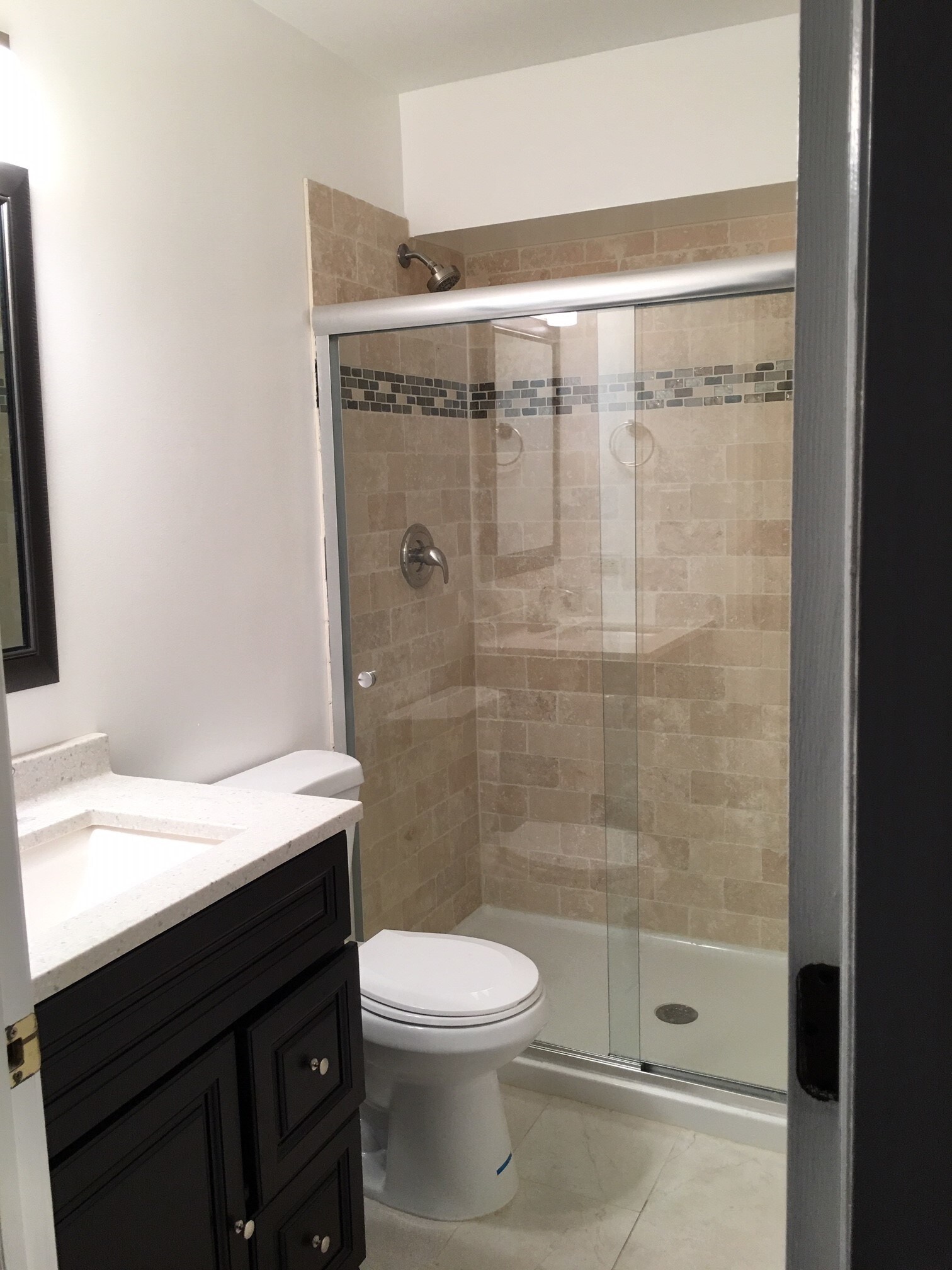 2nd Bathrrom - 606 Berry Ridge Dr