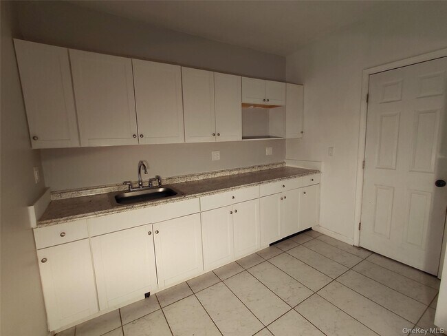 Building Photo - 101 Elmendorf St