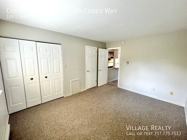 Building Photo - 613 Country Club Rd