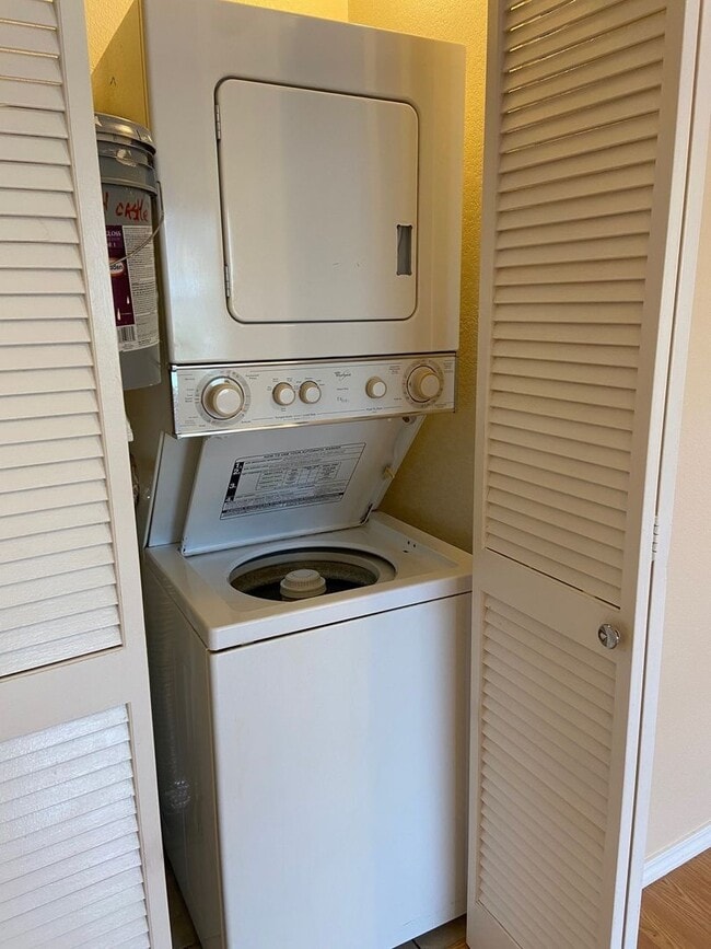 Building Photo - Apartment in Branson East, Kirbyville