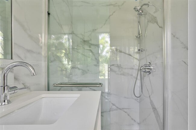 Building Photo - 4286 Douglas Rd