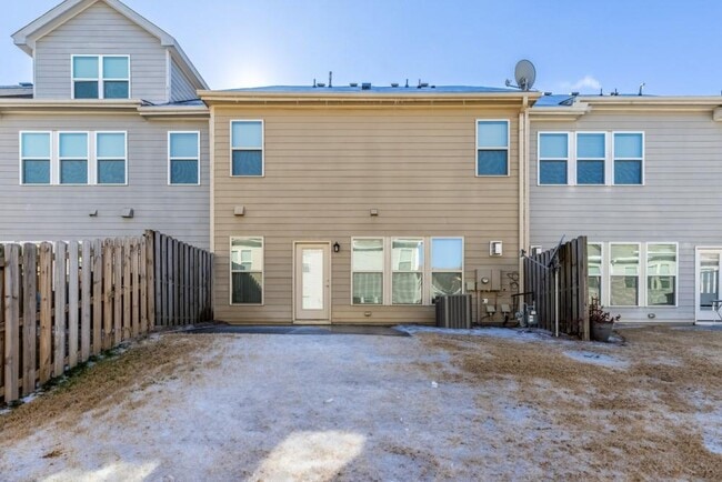 Building Photo - 1232 Fischer Trace