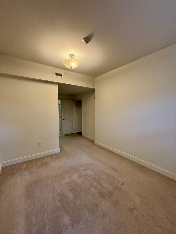 Building Photo - 591 Terrace Park