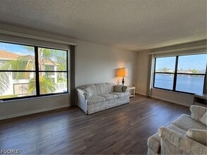 Building Photo - 123 SW 47th Terrace