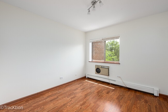 Building Photo - 1331 Finley Rd