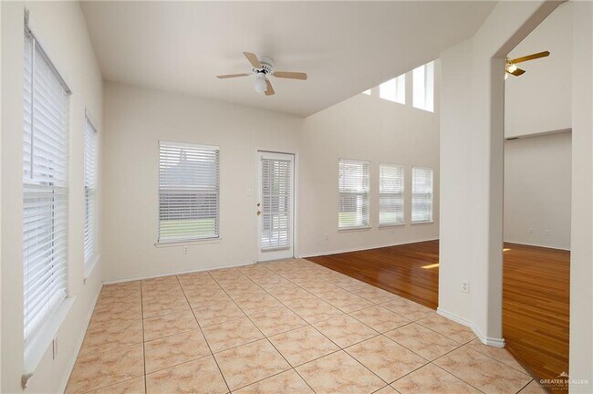 Building Photo - 3404 San Armando St
