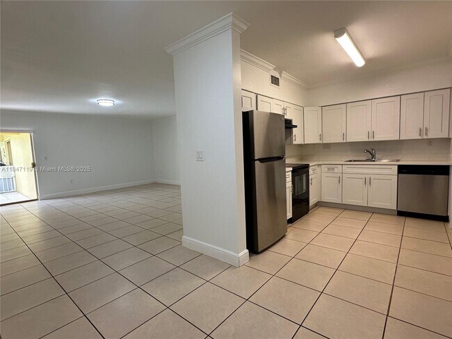 Primary Photo - 2536 Van Buren St