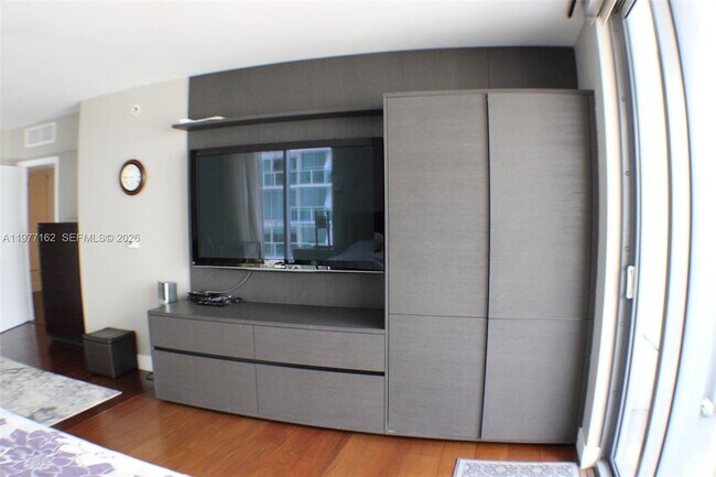 Building Photo - 31 SE 6th St