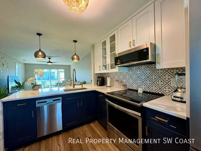 Building Photo - 6300 South Pointe Blvd