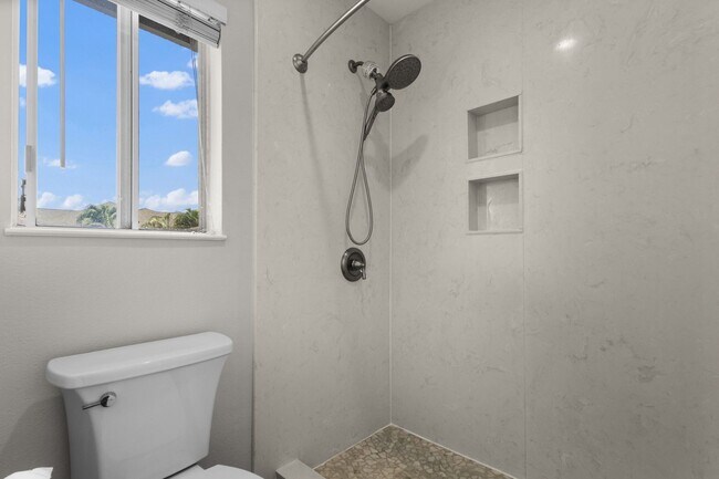 Building Photo - Pet-Friendly 3BR | 2.5BA Kapolei Home with 2-Car Garage