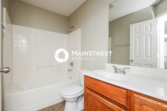 Building Photo - 3 Bedroom Pet-Friendly Home in Crowley, TX with Main Street Renewal