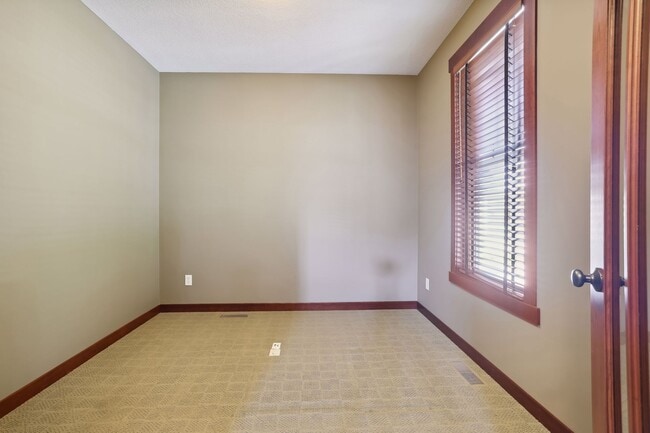 Building Photo - 14272 Grantaire Ln N