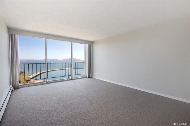 Building Photo - 1050 North Point St