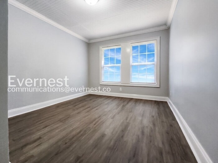 Building Photo - 206 Harwell Rd NW
