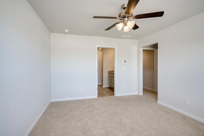 Building Photo - 3504 Firestone Dr