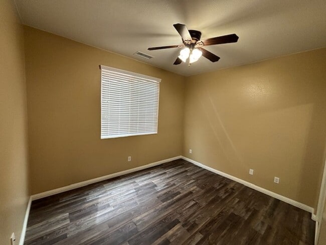 Building Photo - 2684 Jade Tree St