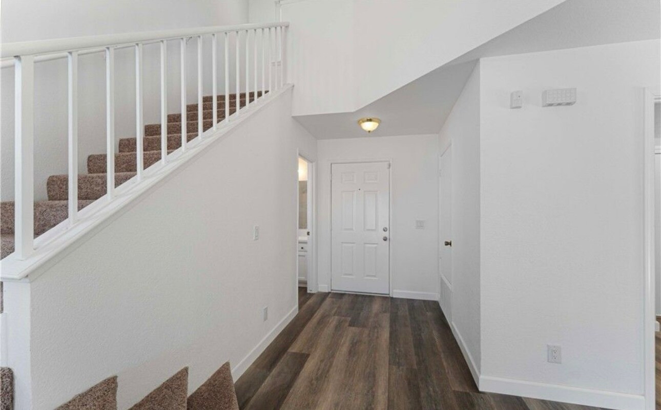 Building Photo - 44857 Landau Ave