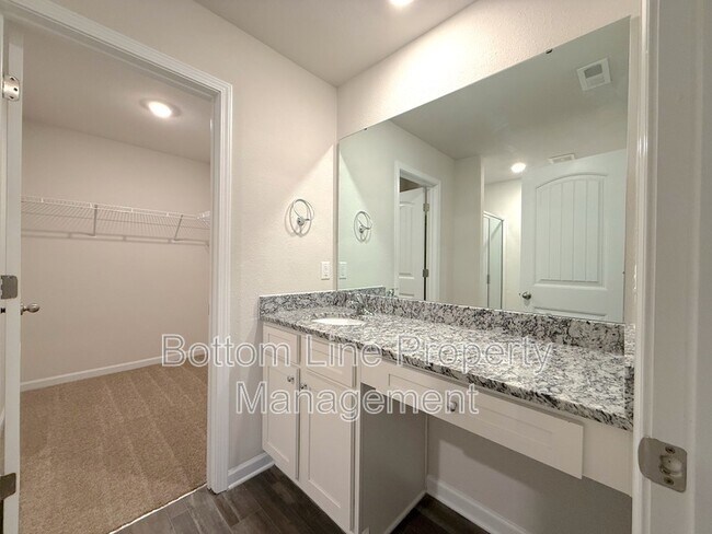 Building Photo - 3654 Fallen Tree Dr