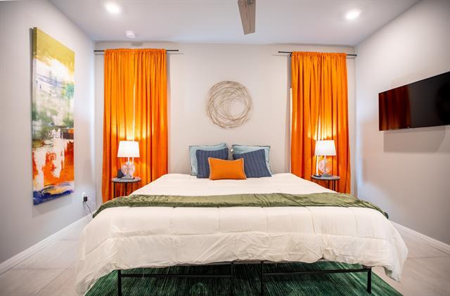 Building Photo - 836 E Maddox Ave