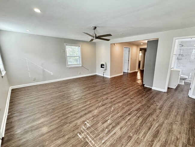 Building Photo - 324 Harrell St