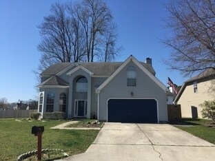 Building Photo - 300 Overshot Arch