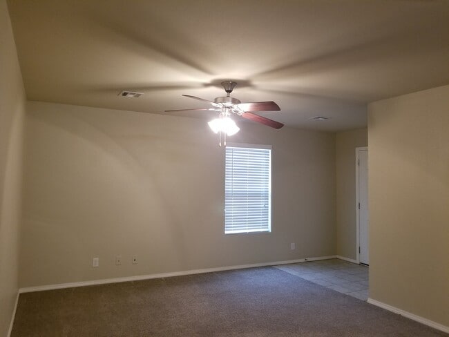 Building Photo - 3515-3515 E Hudson St