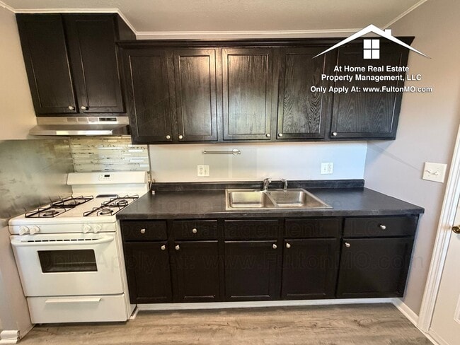 Building Photo - 301 Bryant St