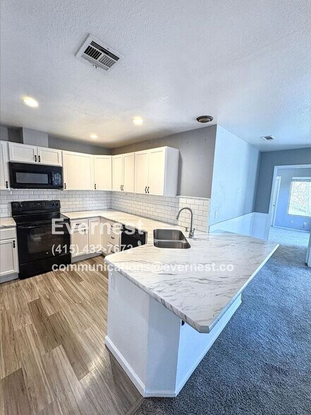 Building Photo - 1631 Porter Way