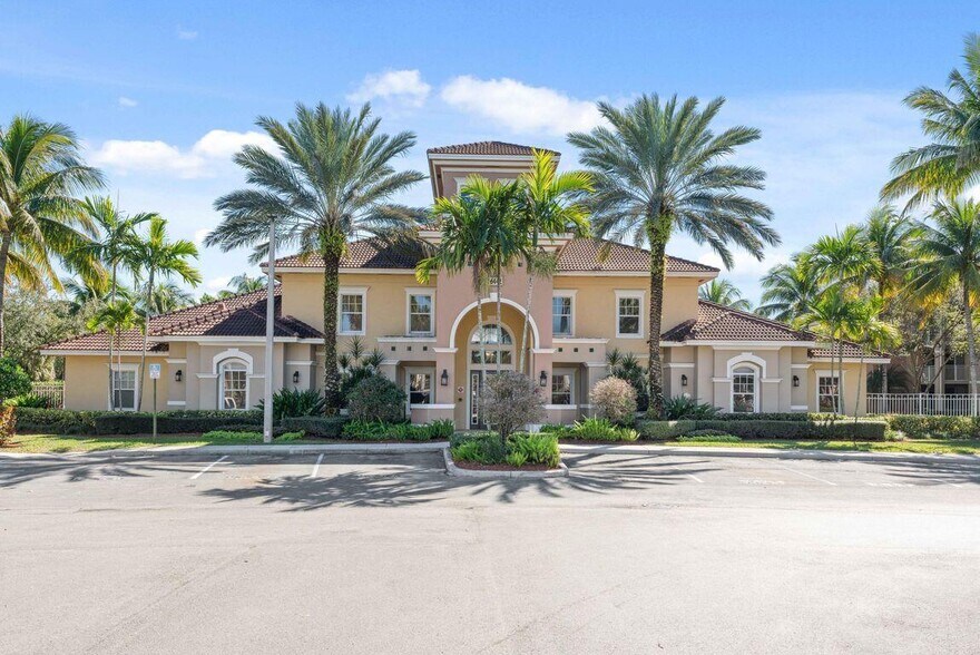 Building Photo - 6521 Emerald Dunes Dr