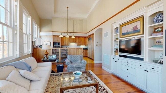 Building Photo - 39 State St