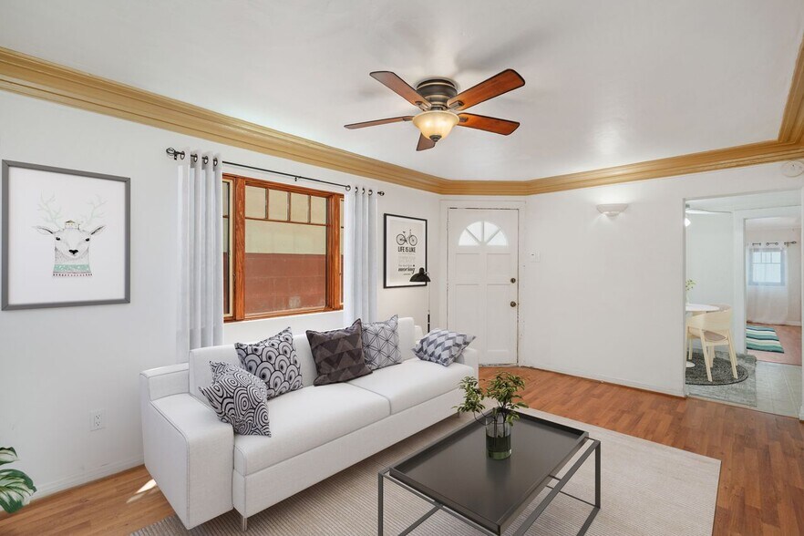 Building Photo - 832 Cypress Ave