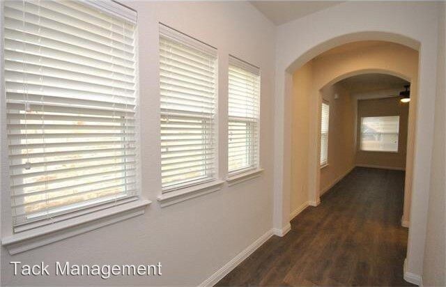 Building Photo - 20817 Muirfield Bend Cove