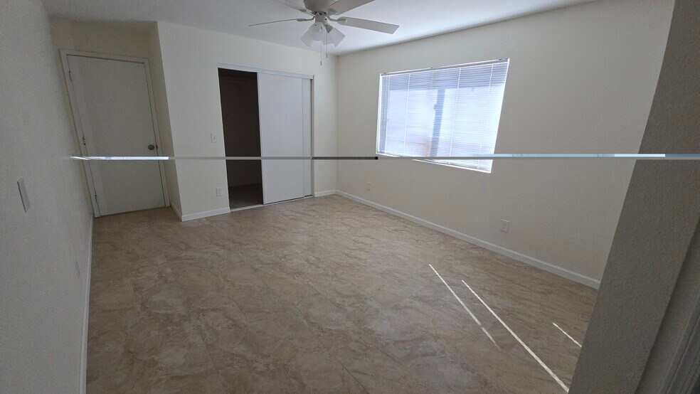 Master Bed - 6140 S Springbrook Dr