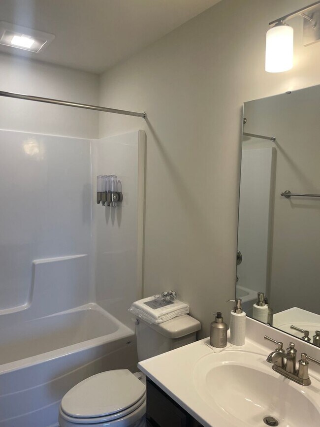 Building Photo - New Construction Townhouse