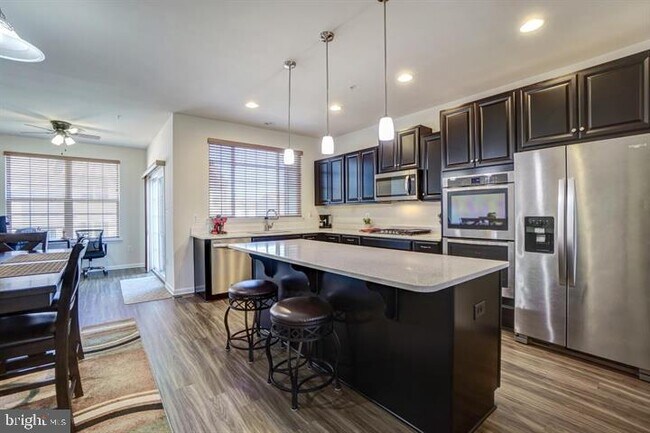 Building Photo - 8482 Hedwig Ln
