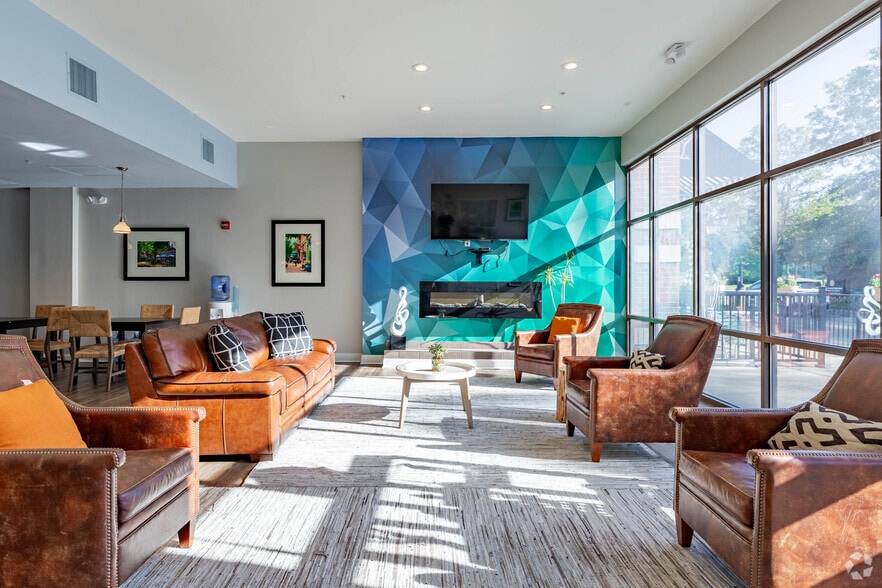 Clubhouse - Loveland Station - LOV