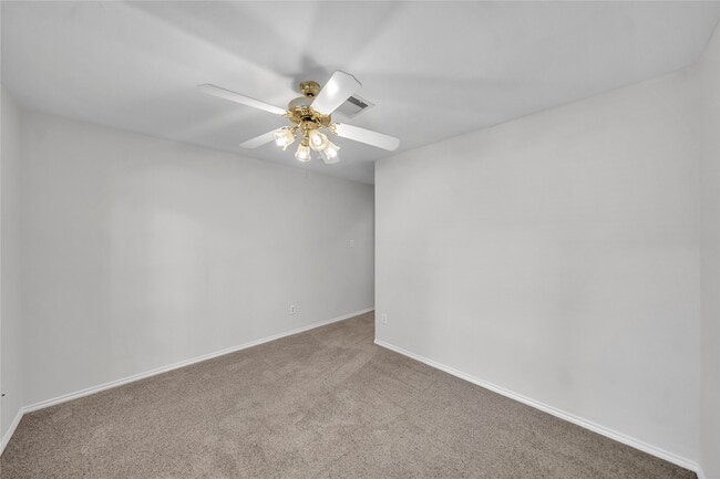 Building Photo - 1911 Mound Lake Dr